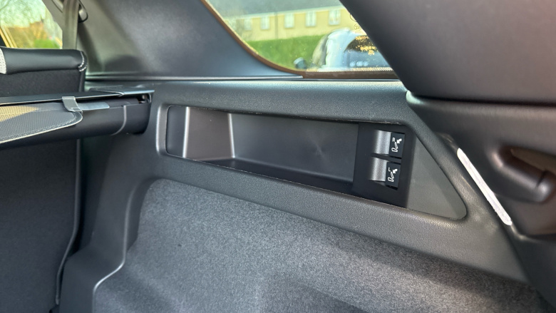 Land Rover Discovery Sport 1.5 P270e Landmark 5dr Auto [5 Seat] [NI] Station Wagon